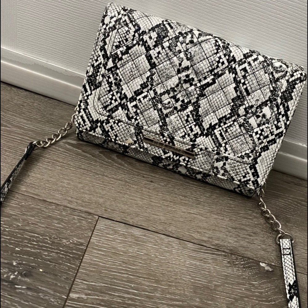 Steve Madden crossbody purse/wallet